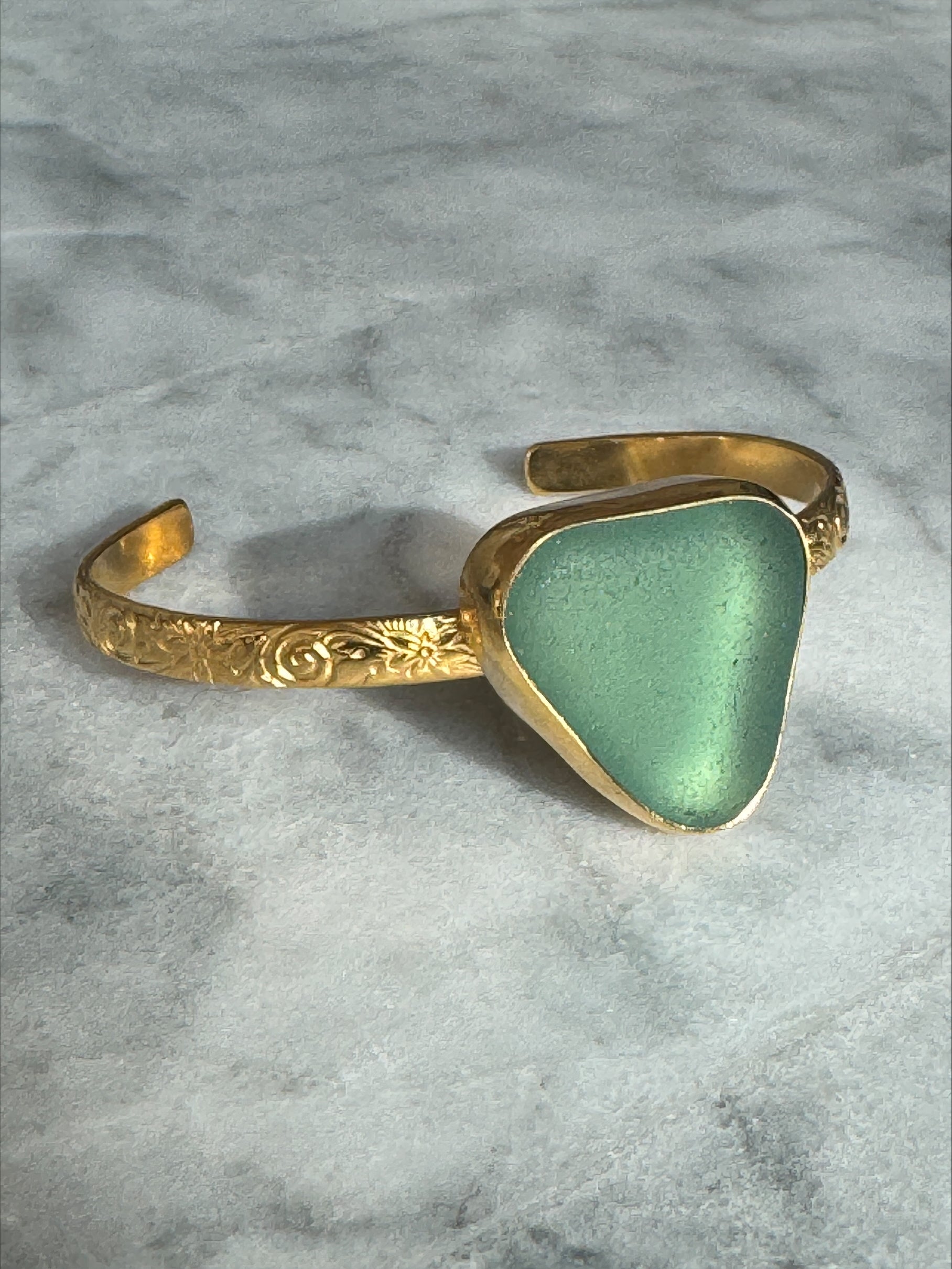 Blue-green sea glass decorative cuff bracelet – gold vermeil, handcrafted ocean-inspired jewelry