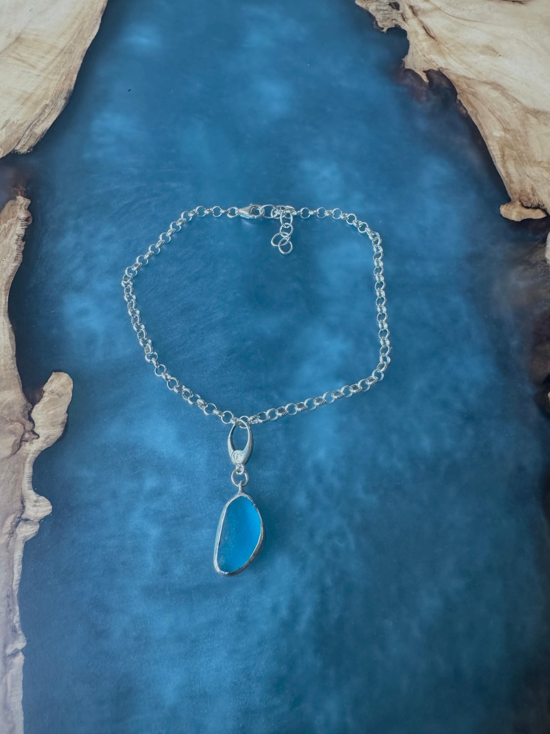 Pretty sea blue sea glass charm anklet – sterling silver