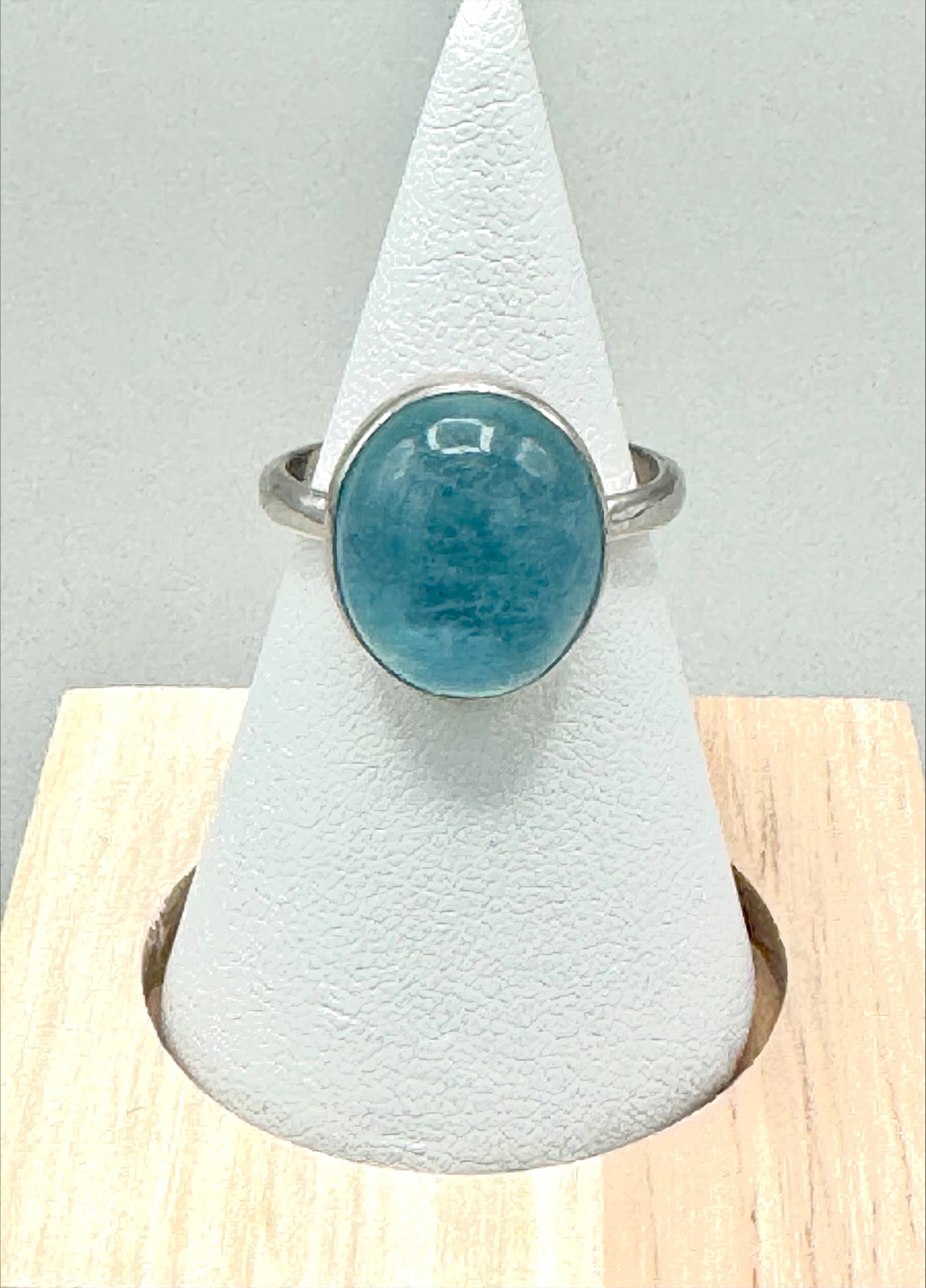 Aquamarine Gemstone Ring (Size 7.75)